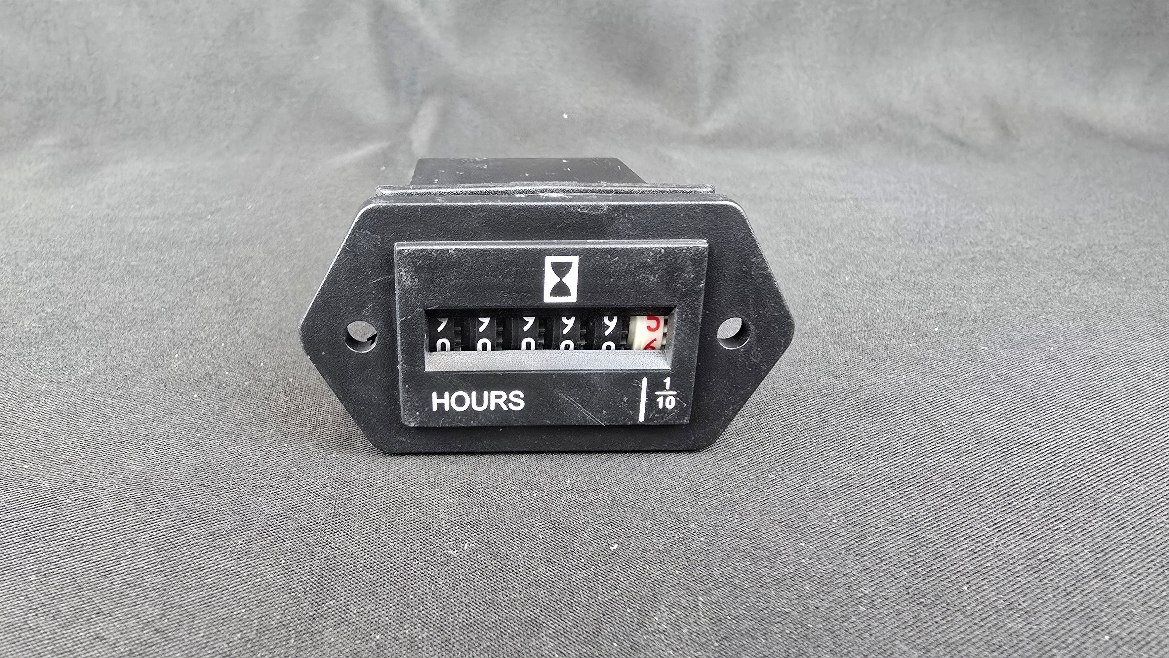 Hour Meter Rectangular Mr. Speedometer Inc - Analog Rectangle Hour Meter - HG194 — Mr ...
